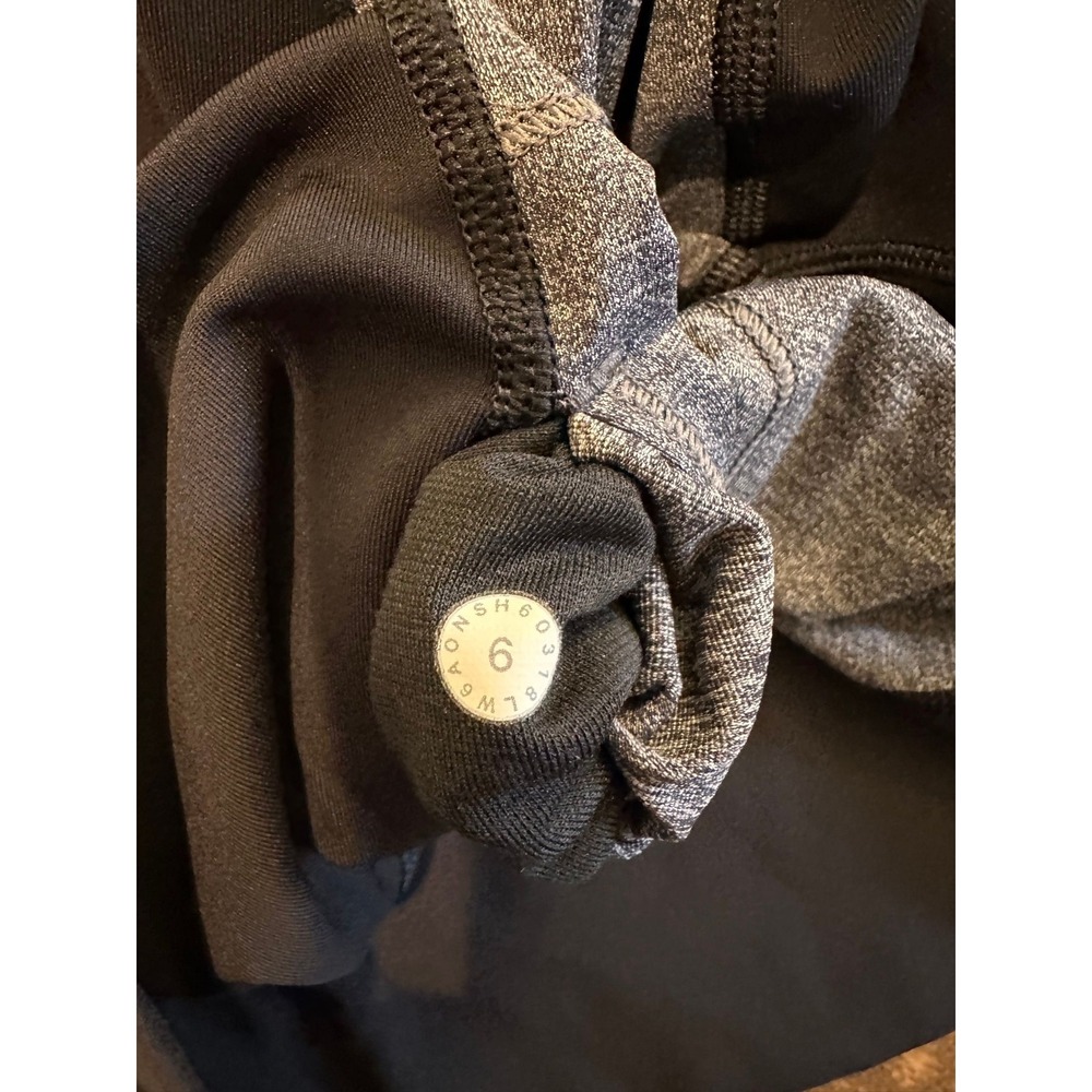 Lululemon Black & Gray Leggings Sz 6 - Picture 4 of 5